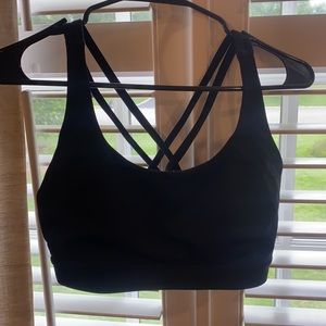 Black Lululemon Energy Bra in Great Condition